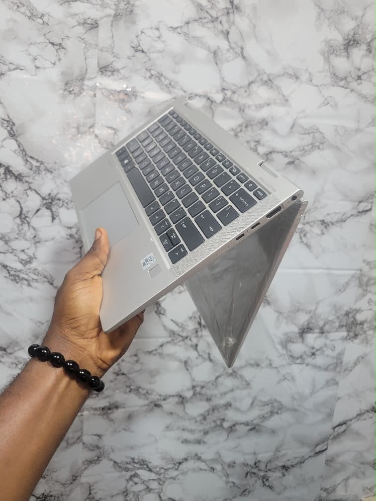 Hp Elitebook 1030 G8 - 11th Gen